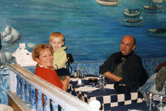 2001 0430 Mamie Papy resto