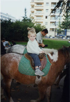 2001 1013 Poney