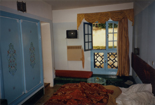 030102 50HotelBatha notre chambre