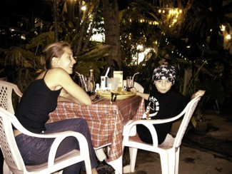 196 J6 Phuket Kata restau