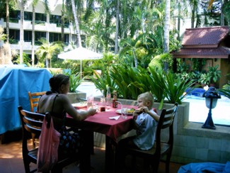 272 J9 Phuket Patong dej