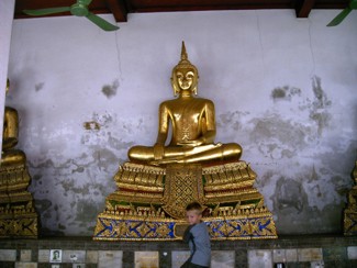 367 J13 Bangkok Wat Mahathat