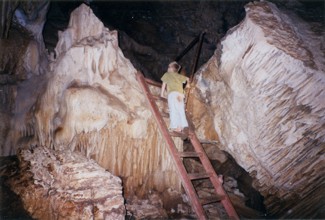 037 J2 PN grotte