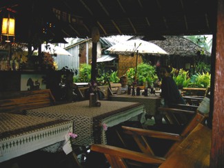 077 J3 Samui Chaweng restau