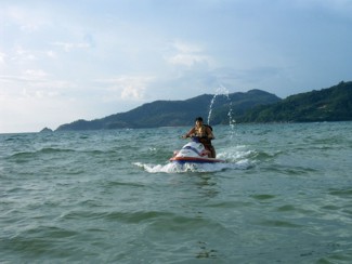 281 J9 Phuket Patong jet