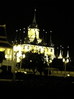 350 J12 Bangkok Wat Rajanadda