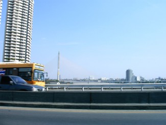 359 J13 Bangkok Pont