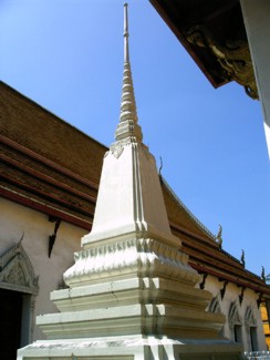 373 J13 Bangkok Wat Mahathat
