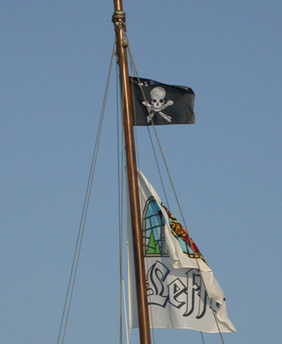 200308_28  Drapeau Pirate à Piriac