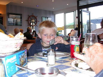 200308_40 Dîner au resto à Le Croisic