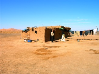20041221 050 J4 Merzouga la maison