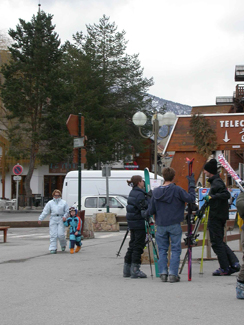 20040416_04  Briancon Je promène ma mamy