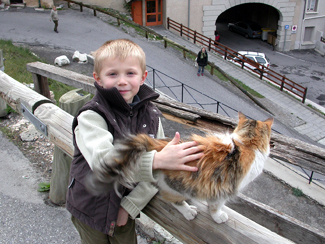 20041030_06 Briancon maintenant, on est pote